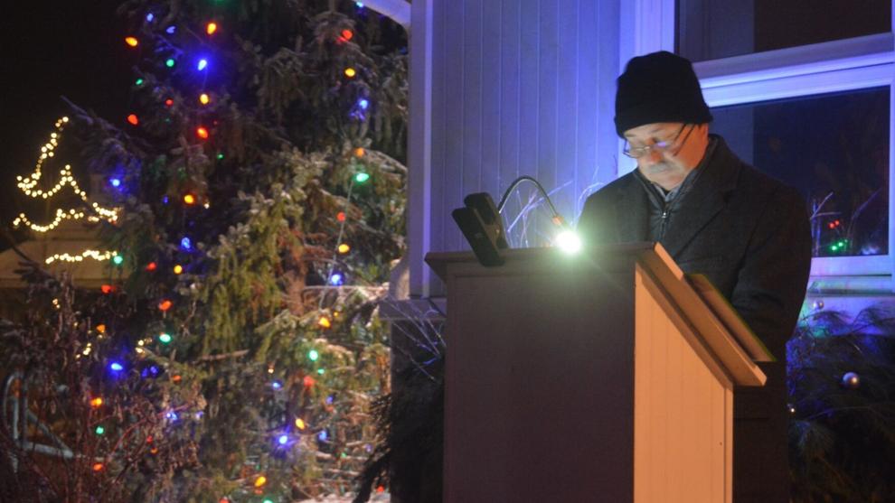 How to cope with grief during the holidays: Bethell Hospice lights up trees in memory of lost loved ones 